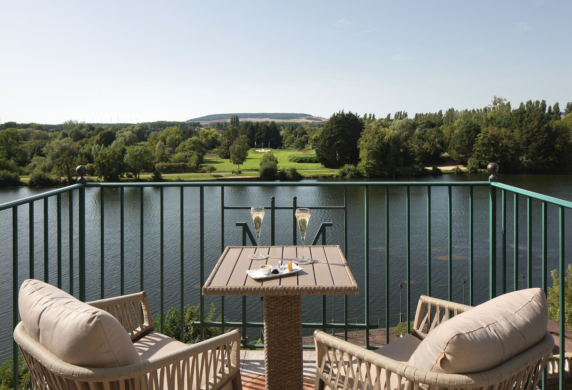 Terrasse COTE SAINT JACQUES @J.MONDIERE Joigny