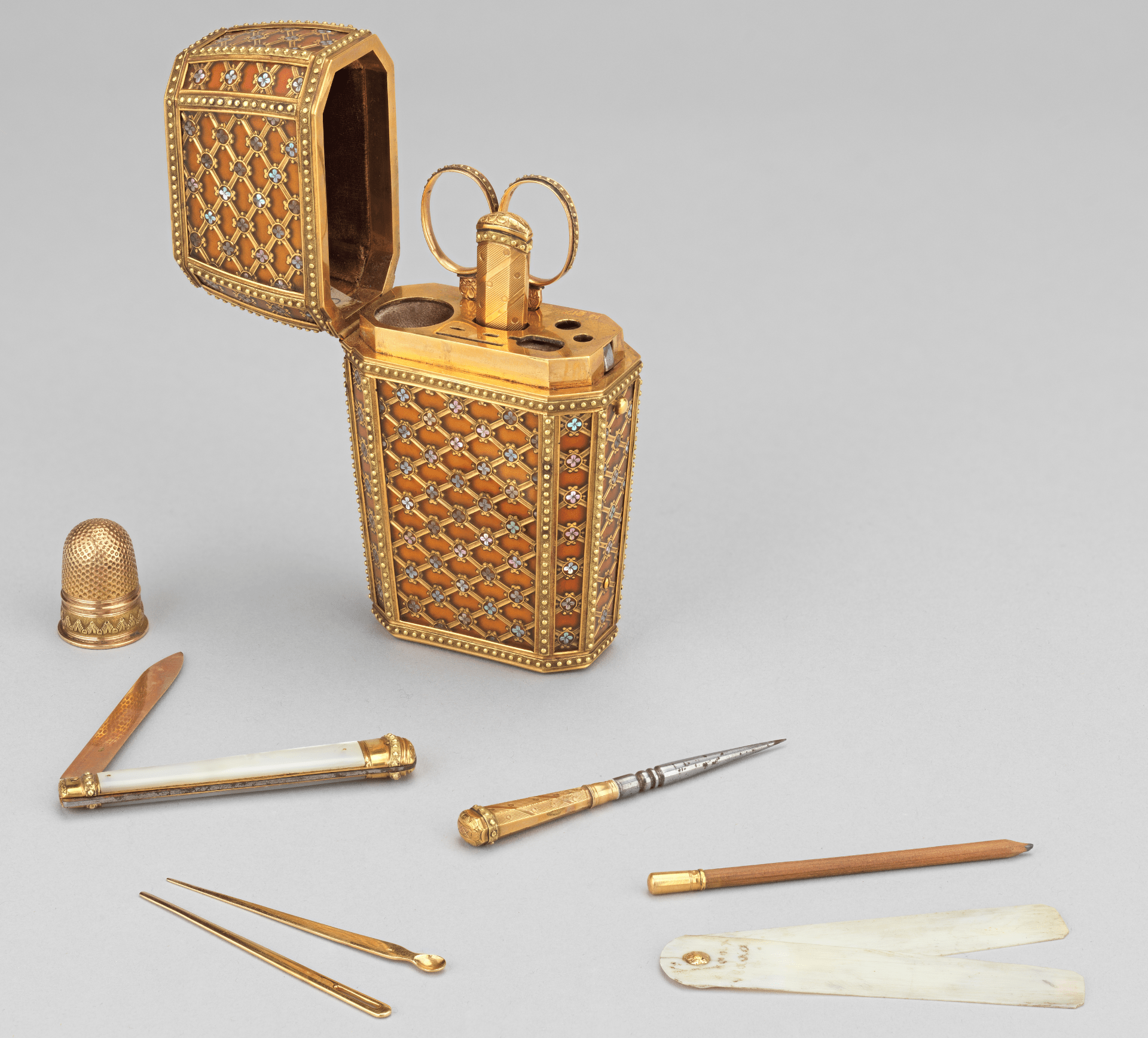 Etui-nécessaire, attribué à Noël Hardivilliers, entre 1770 et 1780 ©CCo Paris Musées Musée Cognacq-Jay