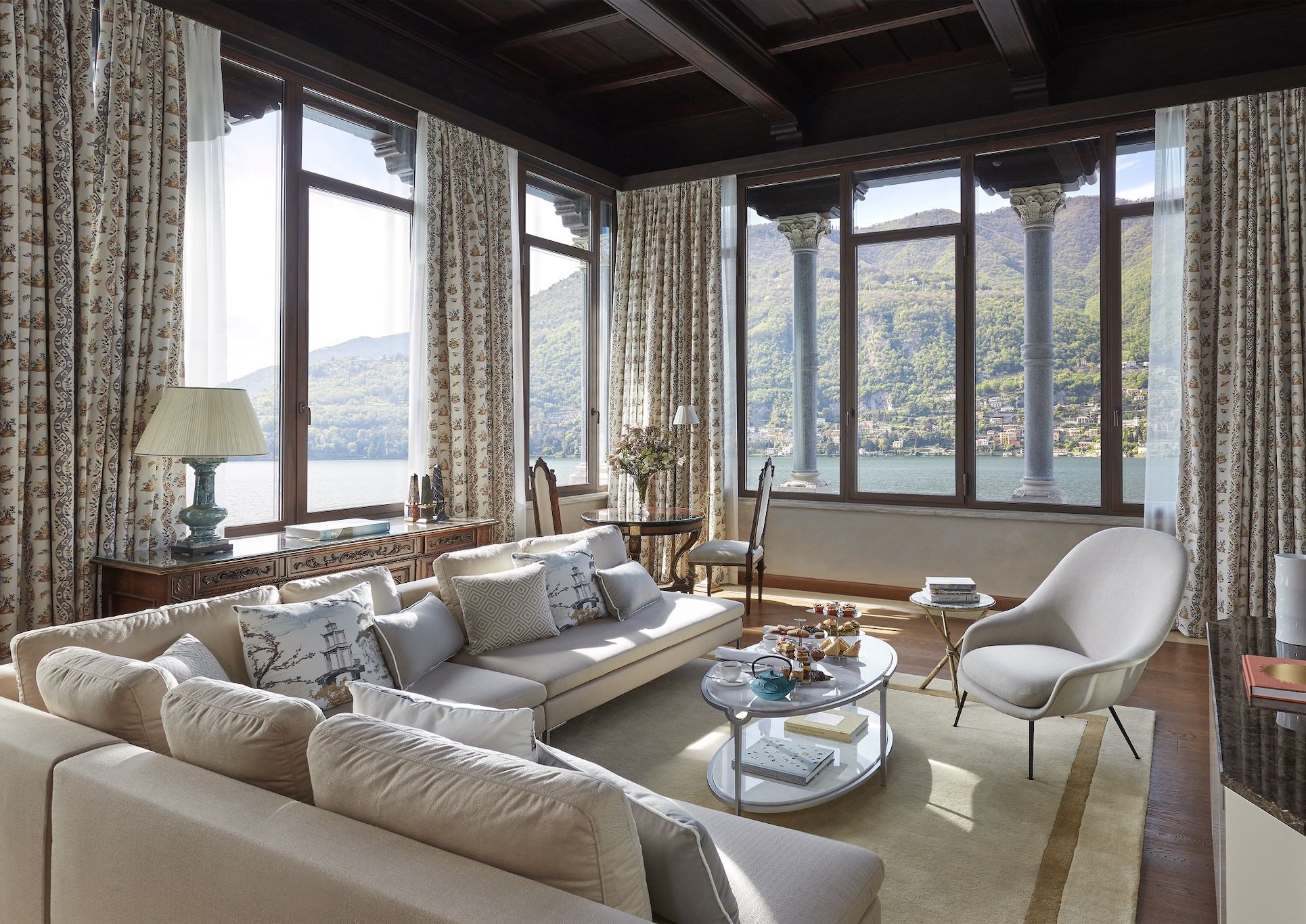 Chambre du Mandarin Oriental avec vue sur le Lac de Côme