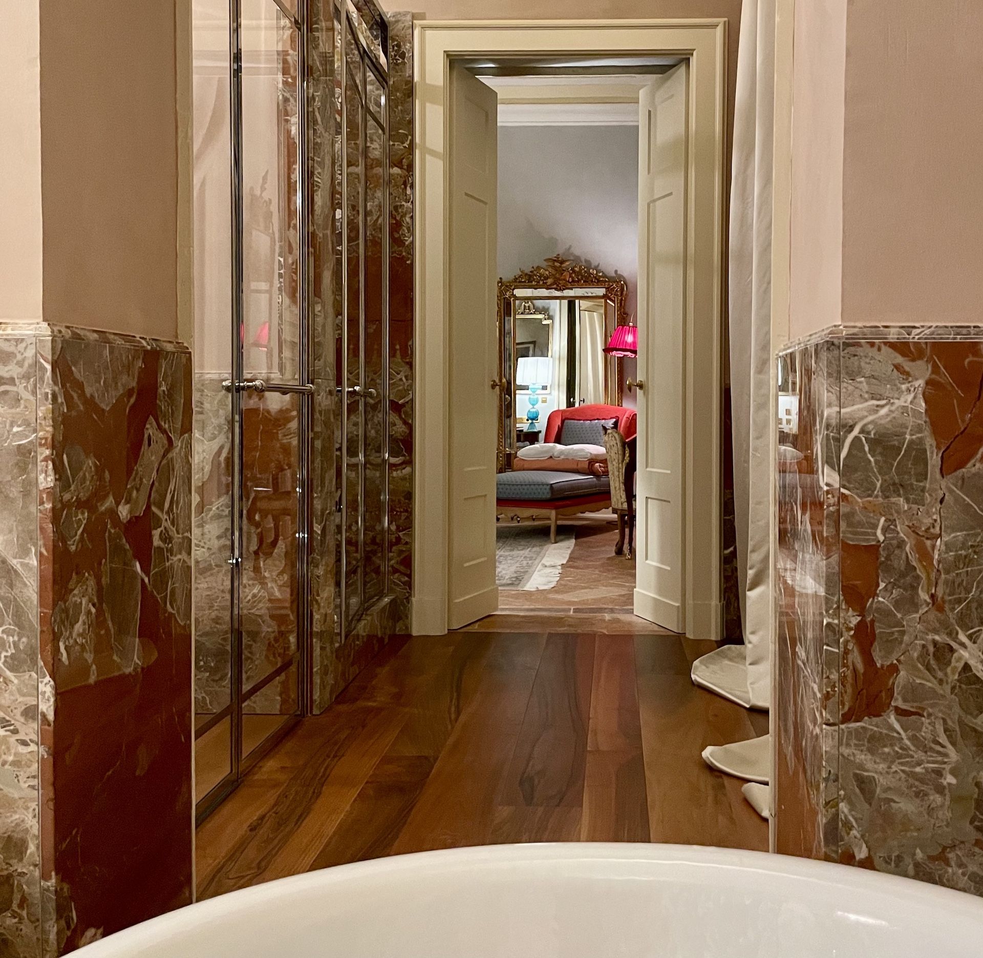 Salle de Bains en marbre Passalacqua