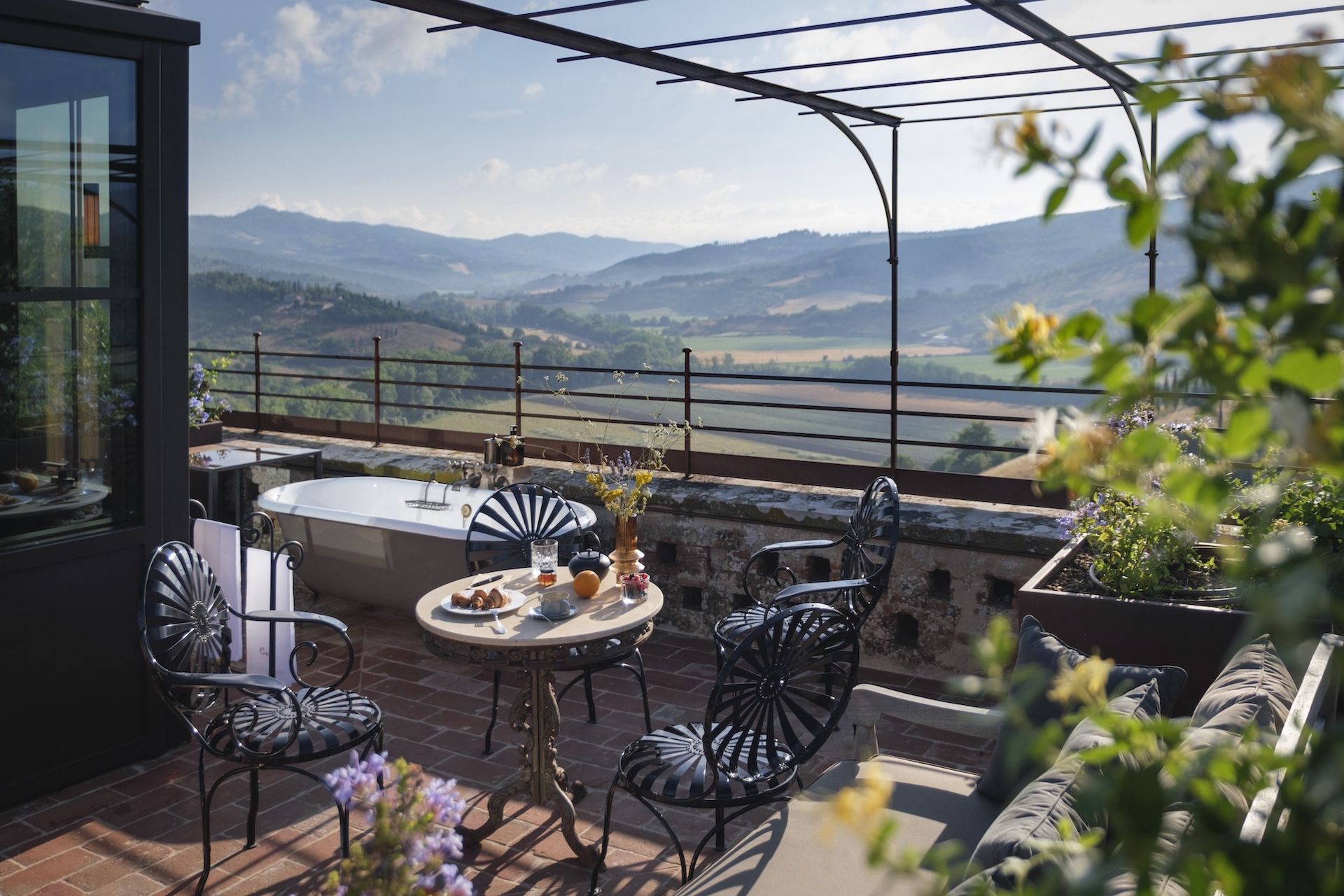 Reschio Hotel - Suite - The Tower Suite - Terrace