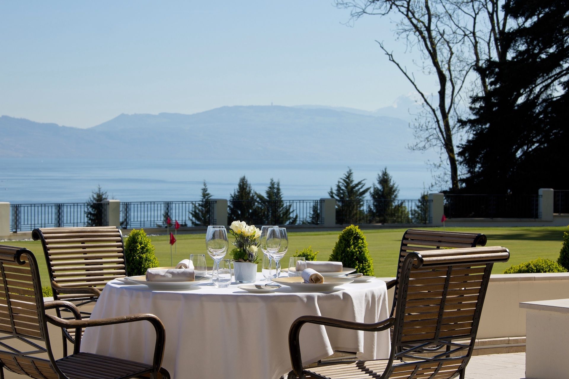 HOTEL ROYAL_Terrasse © Jérôme Mondière (2)