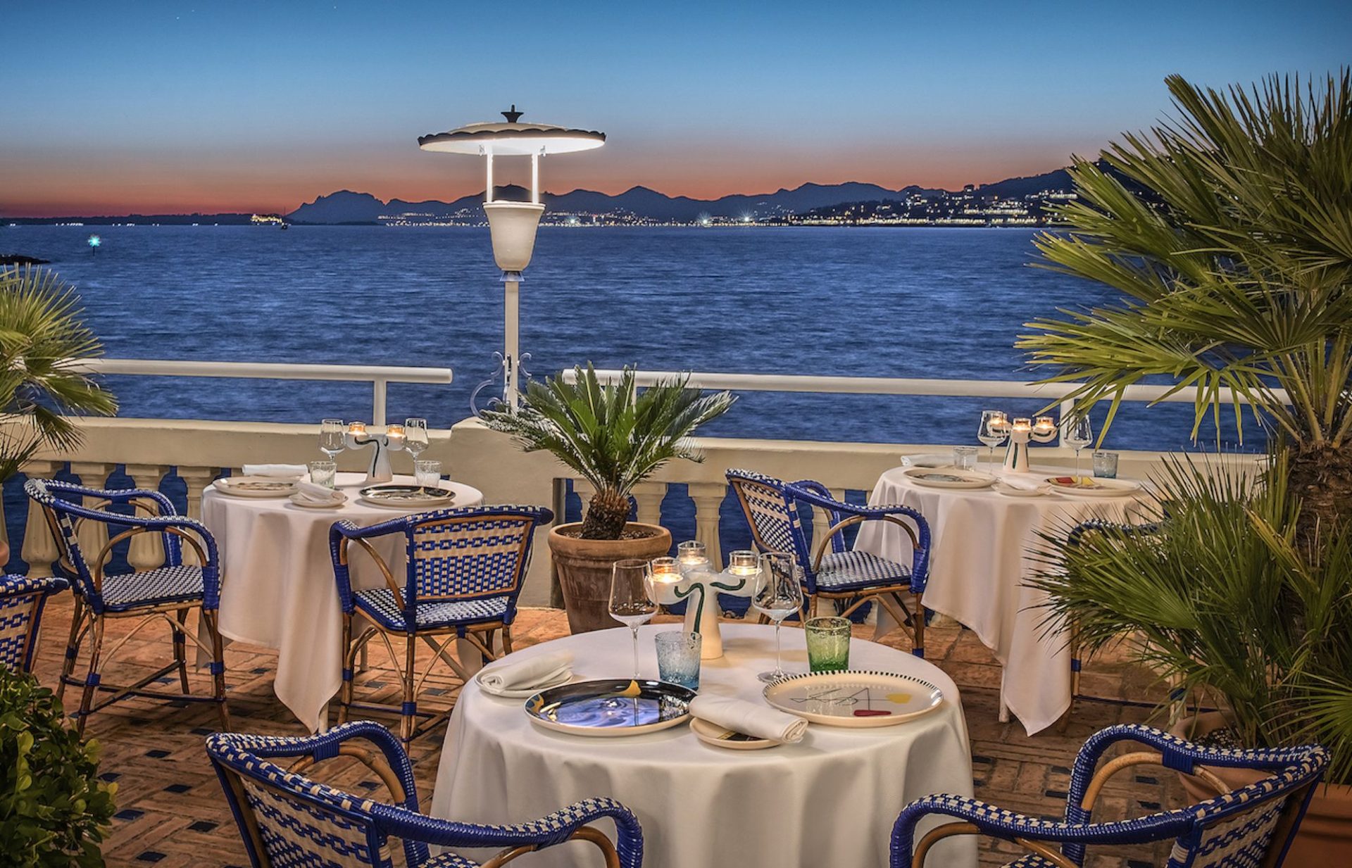 Terrasse du restaurant La Passagère de l'Hotel Belles Rives DR