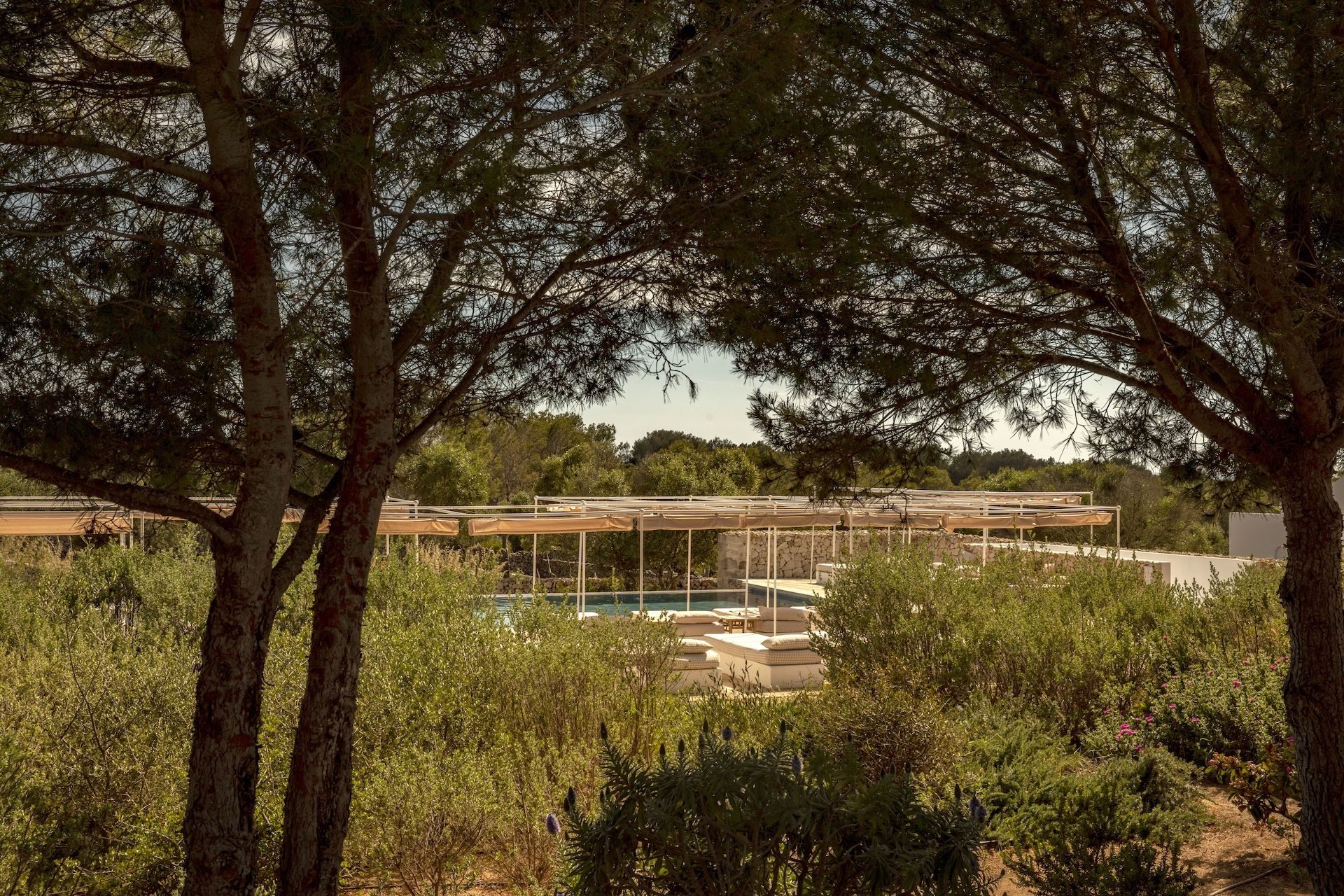 Garden hotel Menorca @Karel Balas