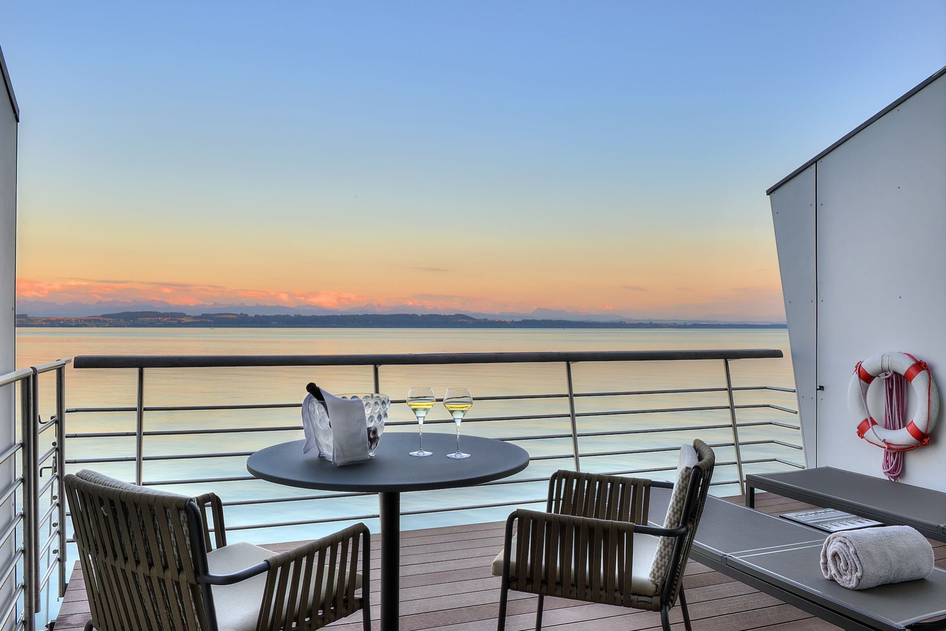 Terrasse Chambre Hotel Palafitte - Pavillon Lac - DR