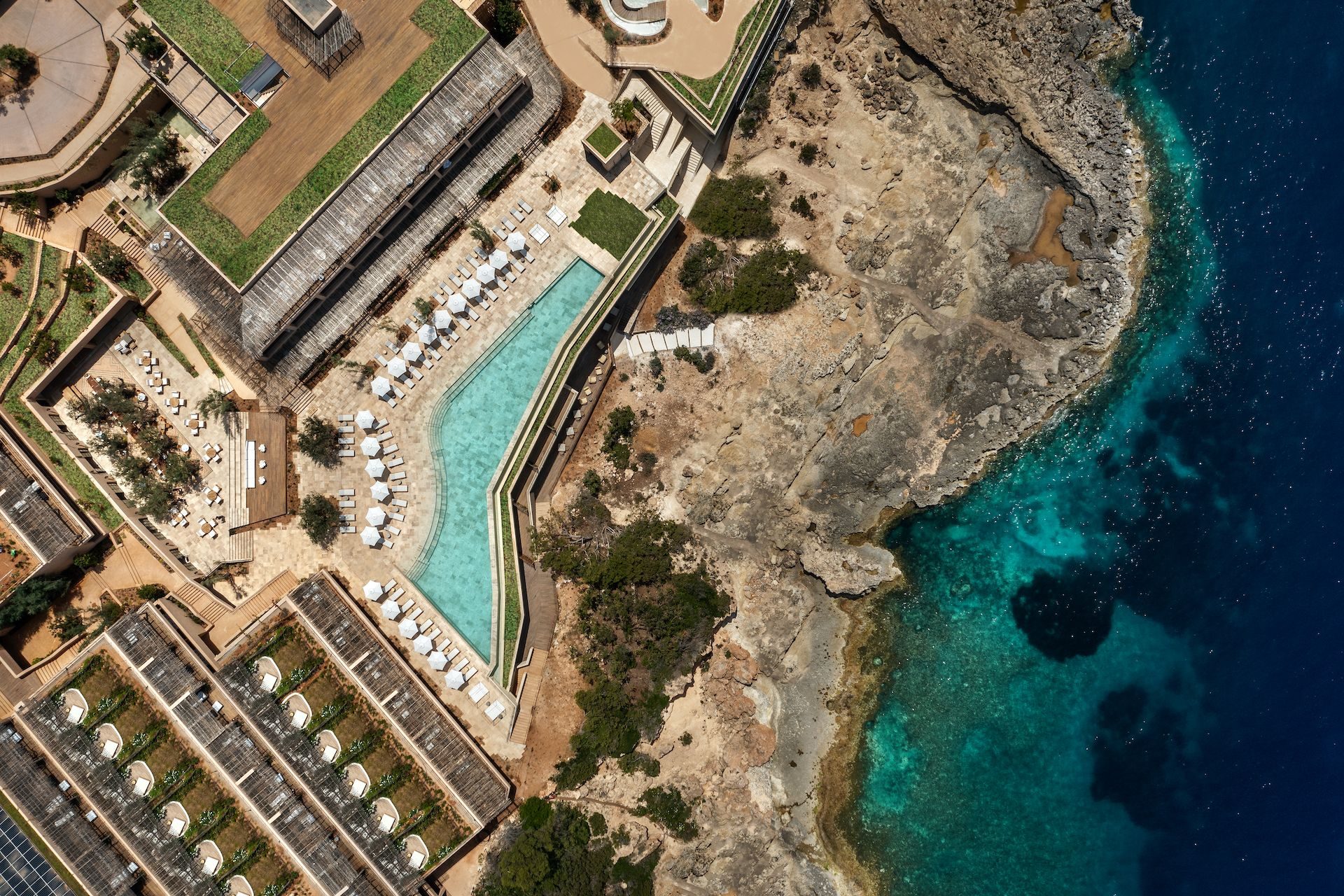 Vue aerienne piscine, hôtel Six Senses @DR