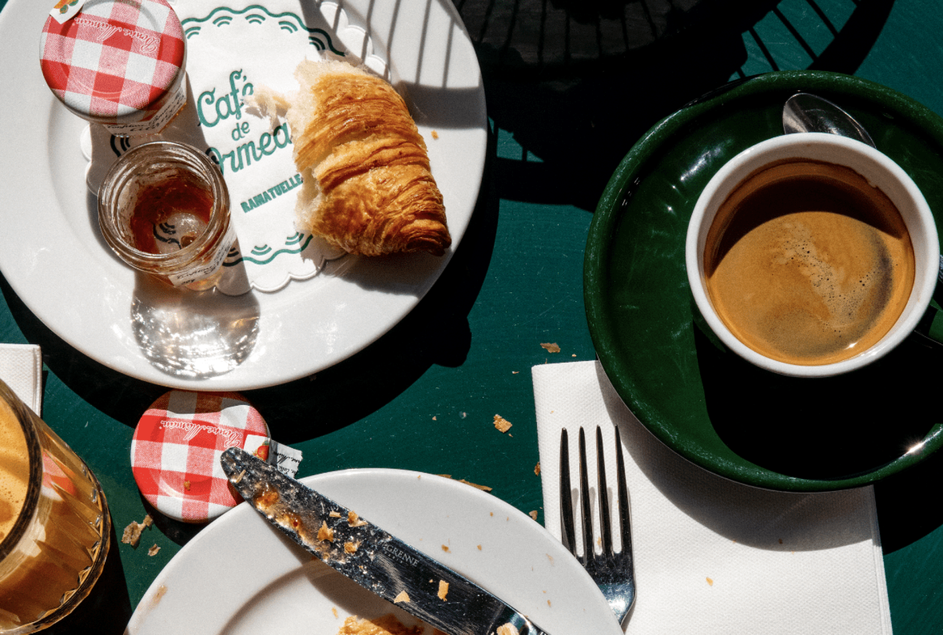 Petit-déjeuner du café de l'Ormeau @DR