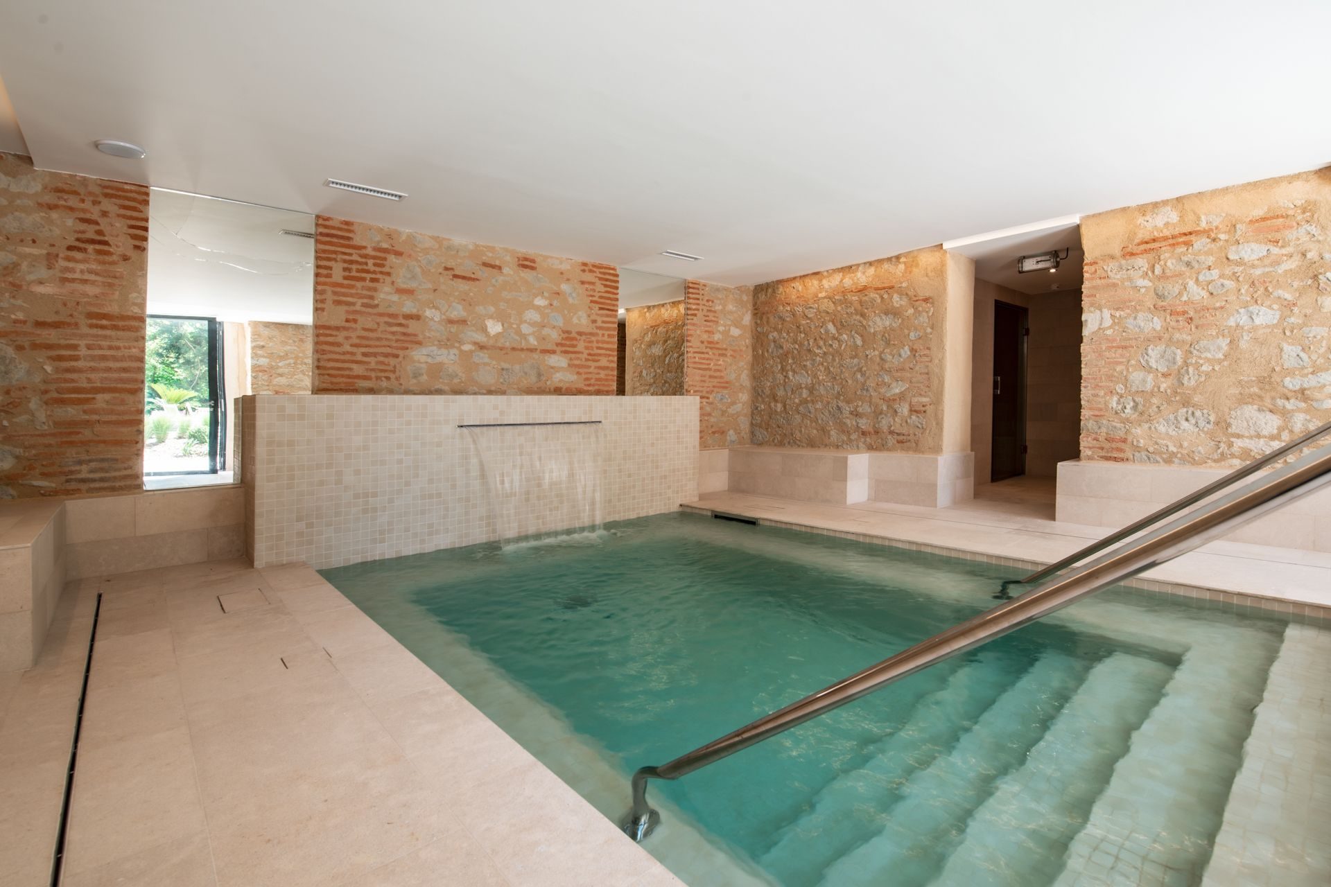 spa pool ©chateau de fiac